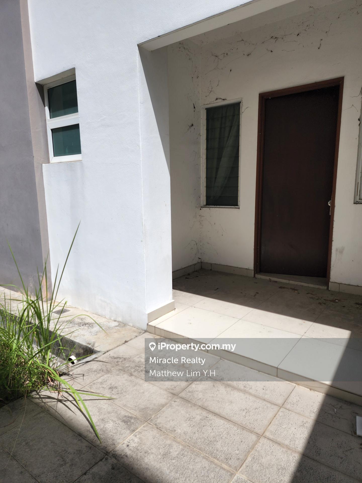 Rumah Berkembar untuk Dijual di Ambang Botanic, Klang oleh Matthew Lim Y.H - iProperty.com.my