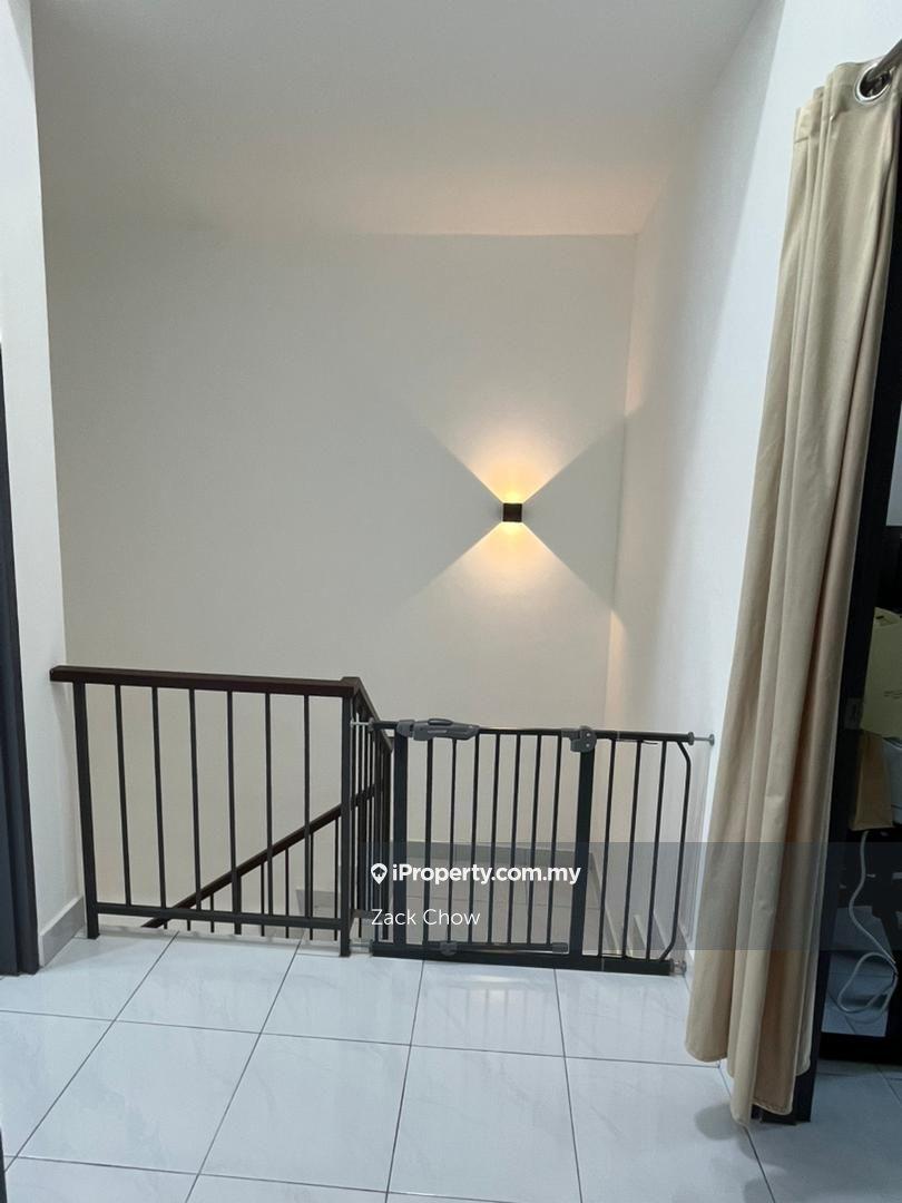 Rumah Berangkai 2 Tingkat untuk Dijual di Taman Austin Duta, Tebrau oleh Zack Chow - iProperty.com.my