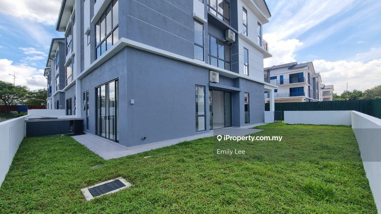 Semi-Detached House for Sale in Kwasa Damansara, Sungai Buloh by Emily Lee - iProperty.com.my