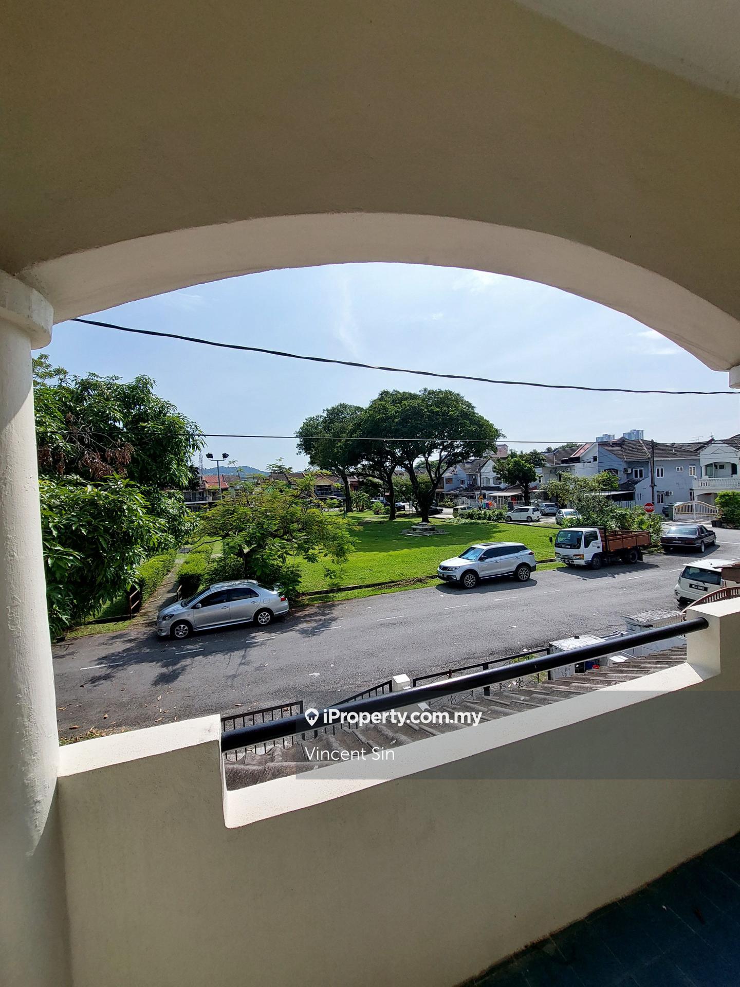 Rumah Berangkai 2 Tingkat untuk Dijual di Taman Puchong Intan, Puchong oleh Vincent Sin - iProperty.com.my