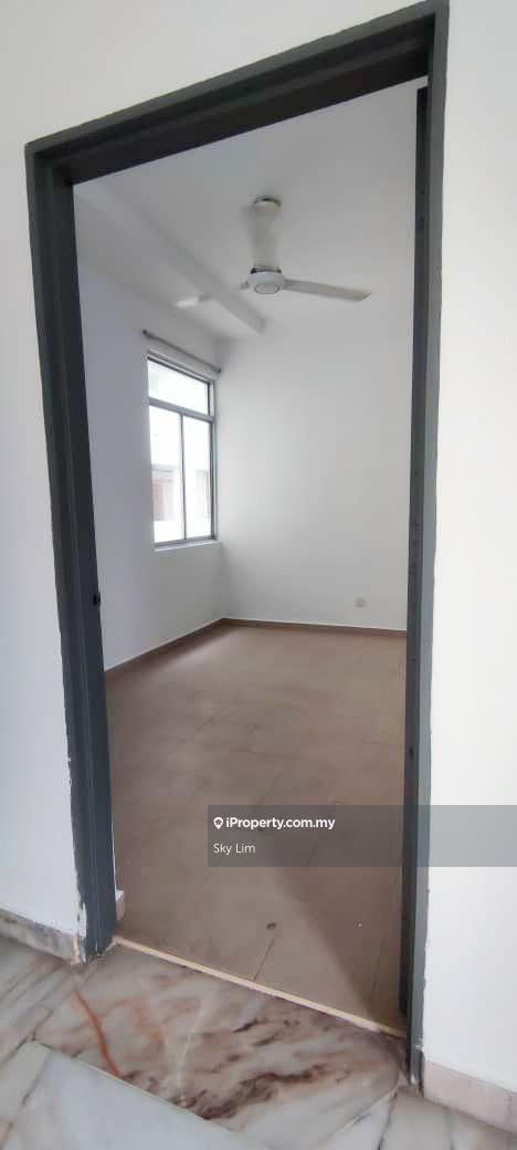 Apartment for Sale in Pangsapuri Lagoon Perdana by Sky Lim - iProperty.com.my