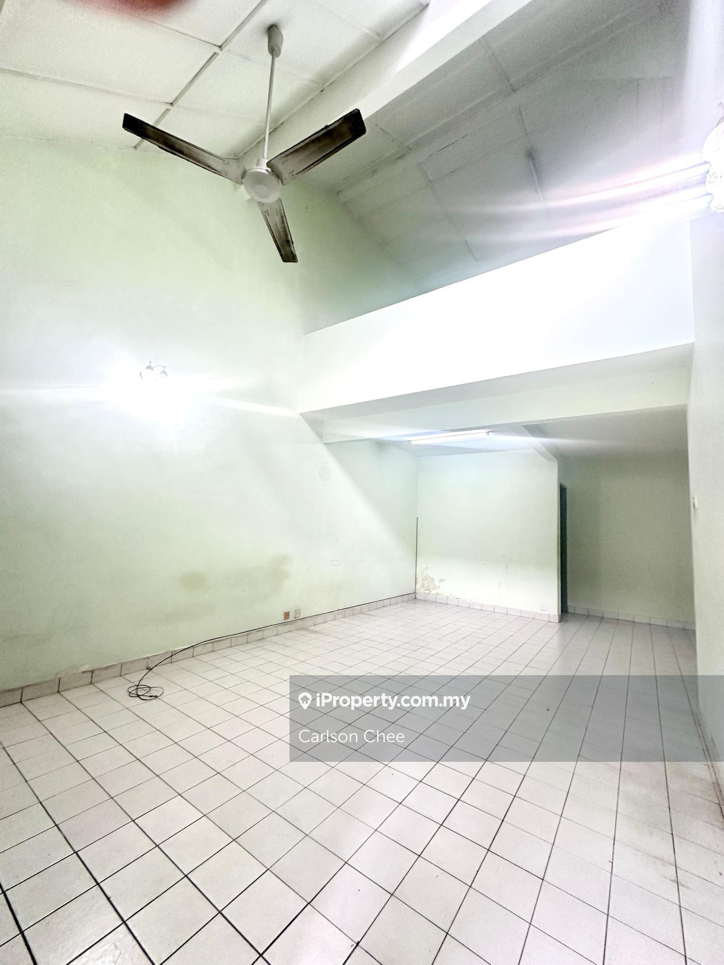 Rumah Berangkai 1.5 Tingkat untuk Dijual di Usj 2, Subang Jaya oleh Carlson Chee - iProperty.com.my