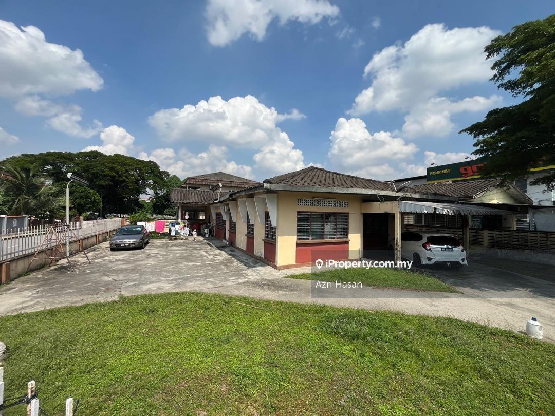 Bungalow House for Rent in Seksyen 1, Petaling Jaya by Azri Hasan - iProperty.com.my