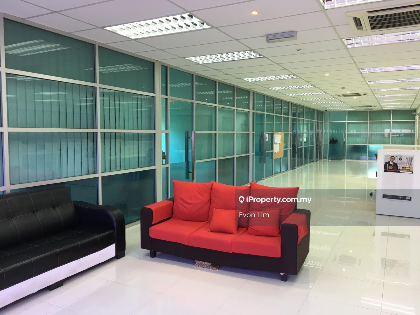 Semi-D Komersial untuk Disewa di Batu Caves, Selangor oleh Evon Lim - iProperty.com.my