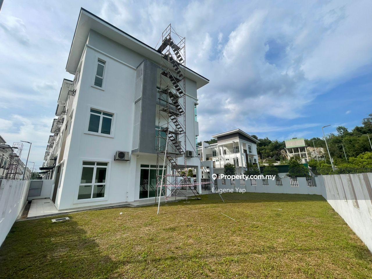 Rumah Berangkai 3 Tingkat untuk Dijual di Puncak Indah @ Ampang, Ampang oleh Eugene Yap - iProperty.com.my