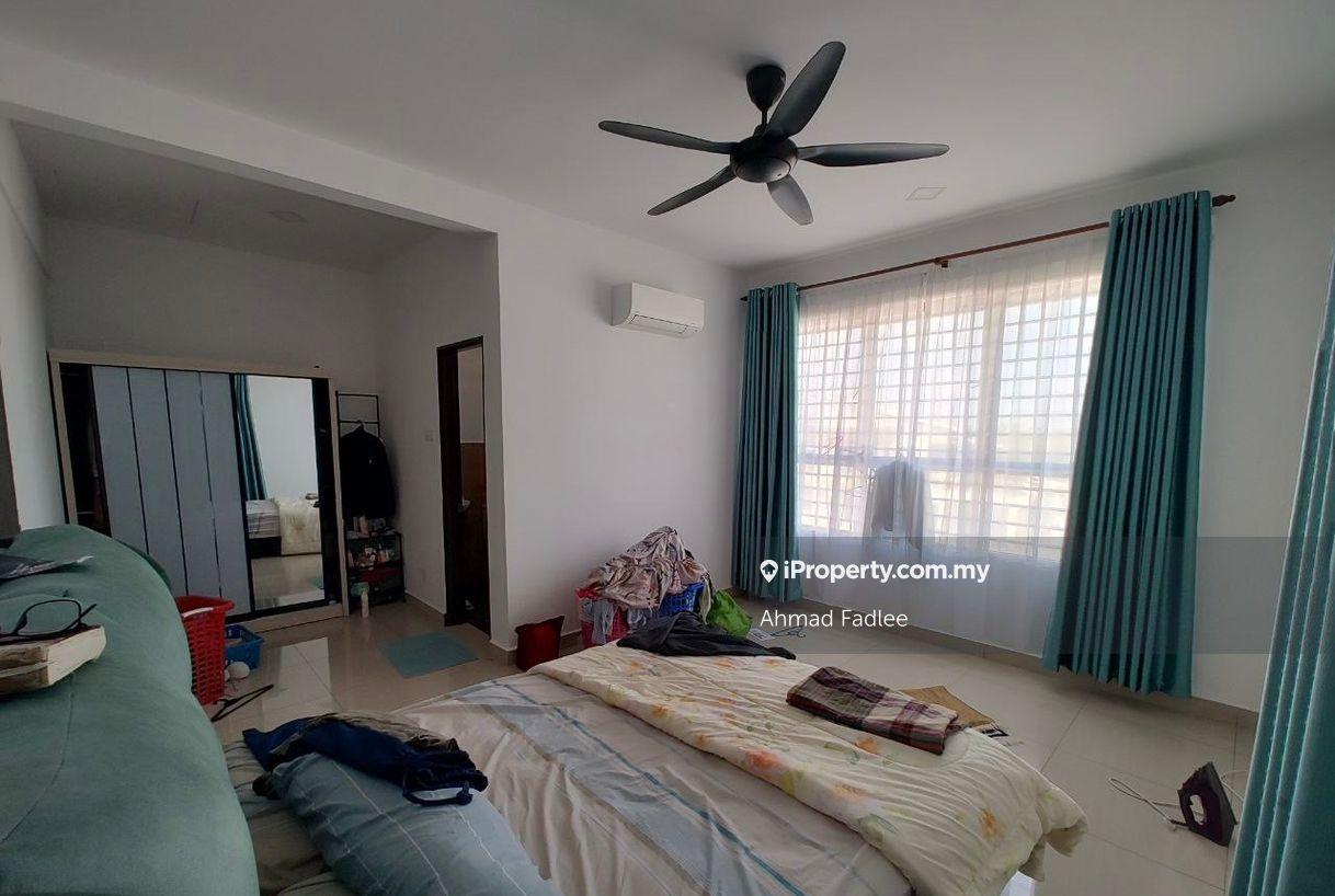 Rumah Berangkai 2 Tingkat untuk Dijual di Taman Saujana Sekata, Bangi oleh Ahmad Fadlee - iProperty.com.my
