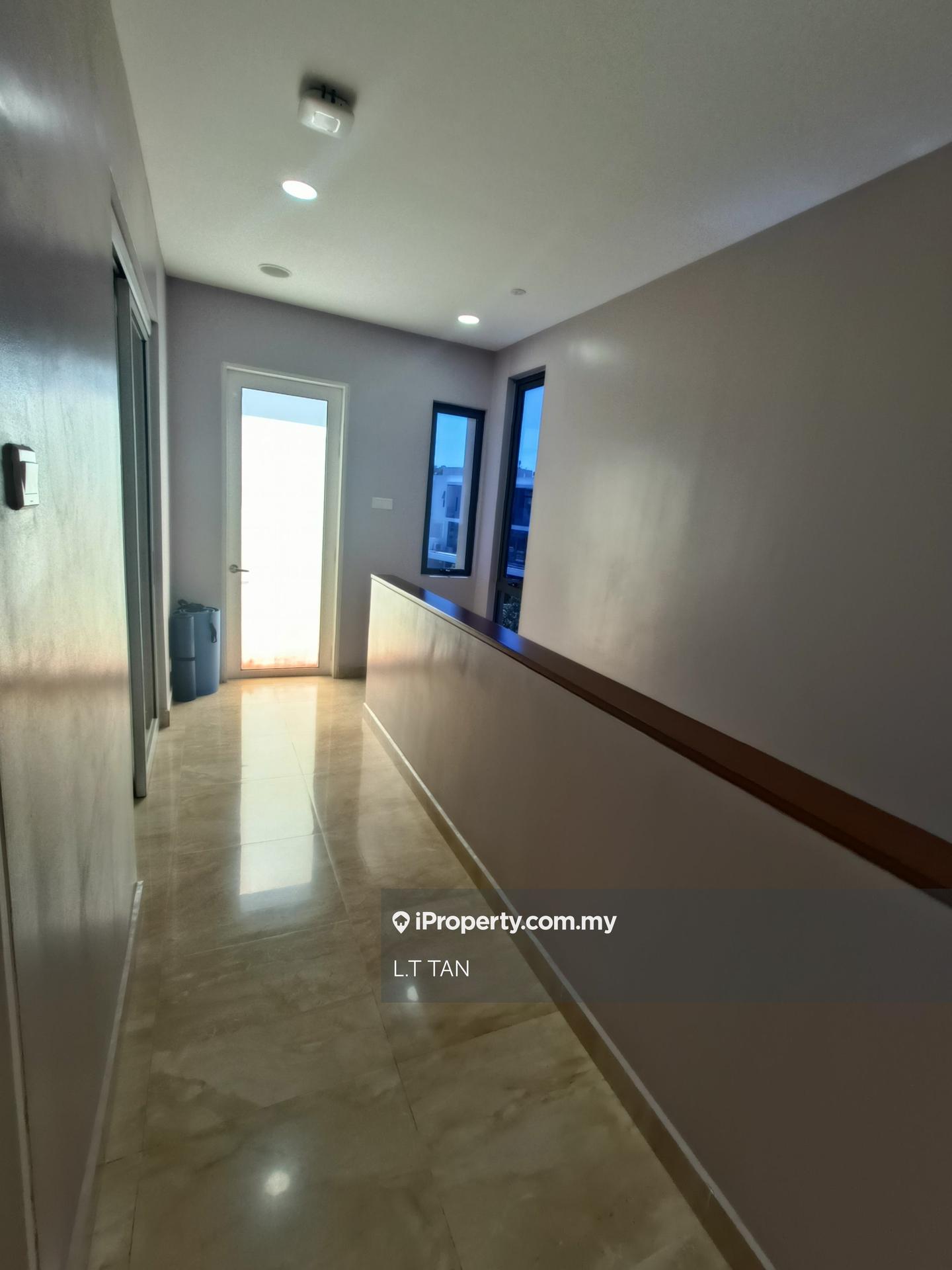 Rumah Berangkai 3 Tingkat untuk Dijual di Taman Tasik Pinggiran, Sungai Besi oleh L.T TAN - iProperty.com.my