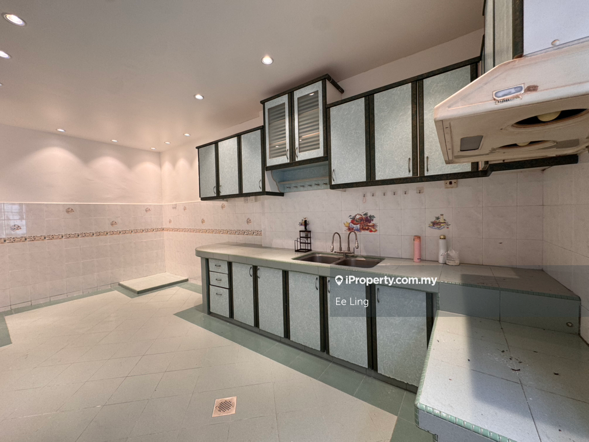 Rumah Berangkai 2.5 Tingkat untuk Disewa di BANDAR PUCHONG JAYA, Puchong oleh Ee Ling - iProperty.com.my