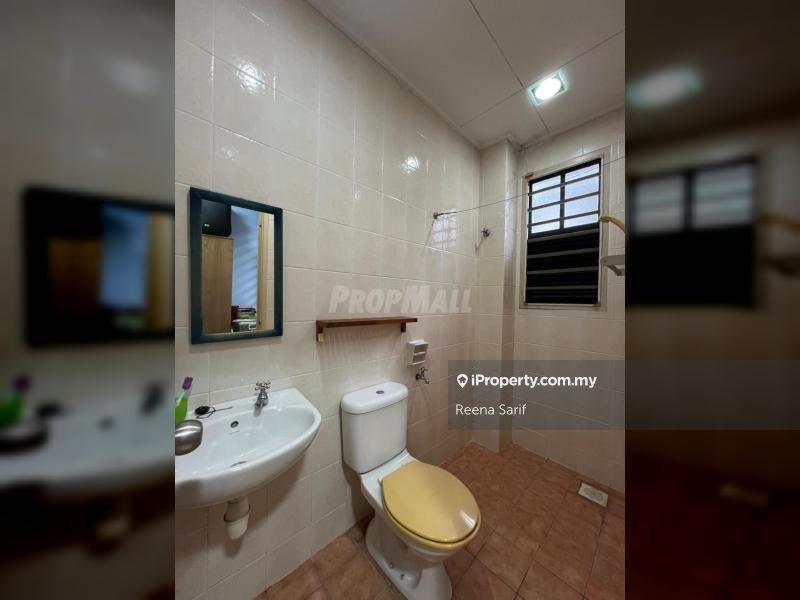 2-storey Terraced House for Sale in Superlink 2 Storey Greenlane Bukit Jelutong, Shah Alam by Reena Sarif - iProperty.com.my