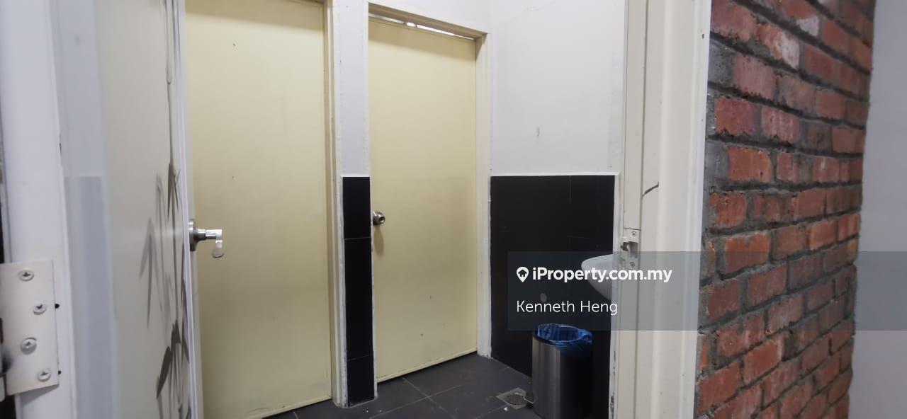 Office for Rent in (Corner & With Lift) Pusat Bandar Rawang, Anggun, Rawang by Kenneth Heng - iProperty.com.my