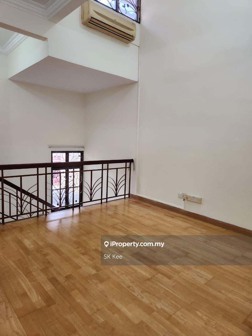 Rumah Berkembar untuk Dijual di BK6B, Bandar Kinrara oleh SK Kee - iProperty.com.my