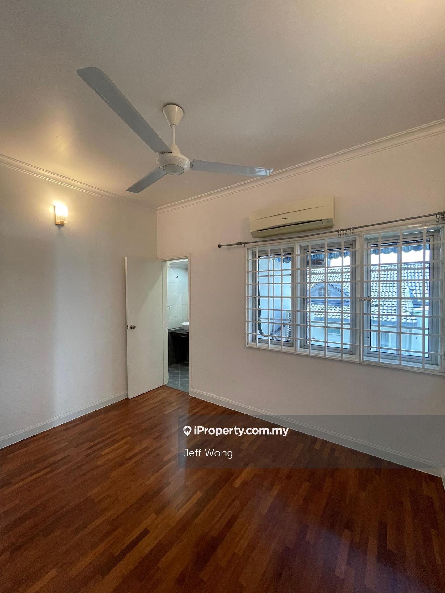 Rumah Berangkai 2 Tingkat untuk Dijual di Usj 5, Subang Jaya oleh Jeff Wong - iProperty.com.my