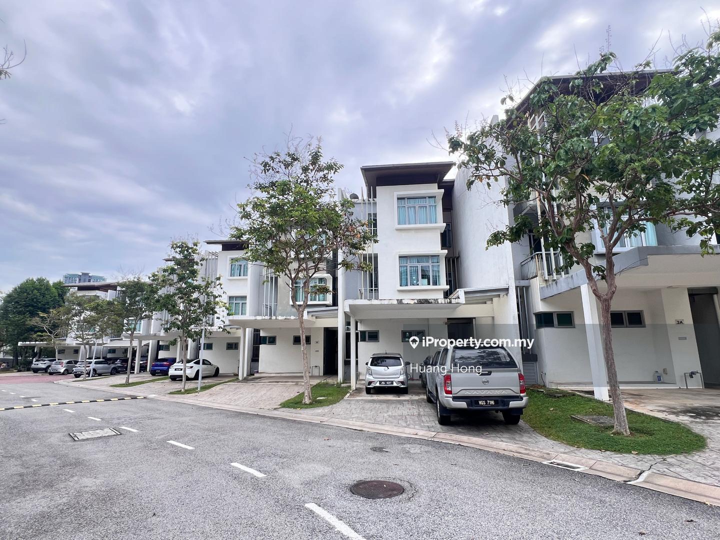 Rumah Berangkai 3 Tingkat untuk Dijual di Schubert, Symphony Hills, Cyberjaya oleh Huang Hong - iProperty.com.my