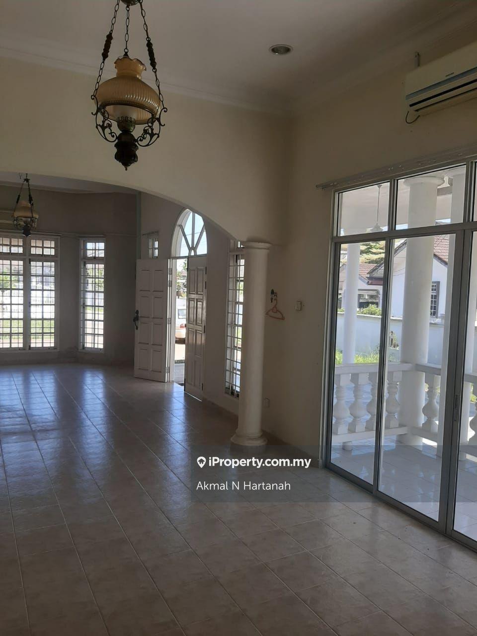 Banglo untuk Dijual di Villa Puteri Cempaka, Kota Bharu oleh Akmal N Hartanah - iProperty.com.my