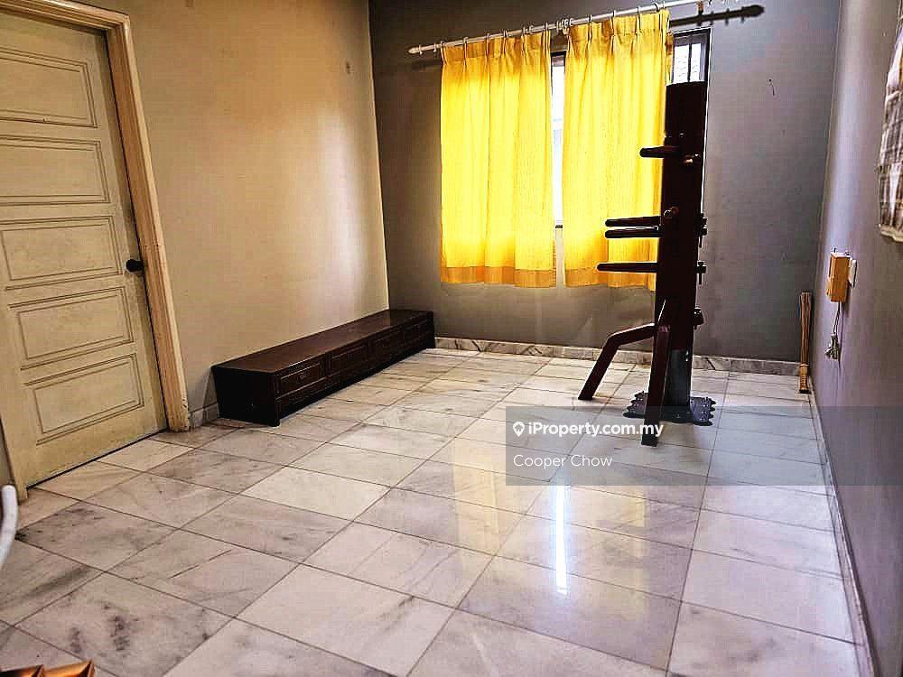 2-storey Terraced House for Sale in Seri Utama Damansara, Kota Damansara by Cooper Chow - iProperty.com.my