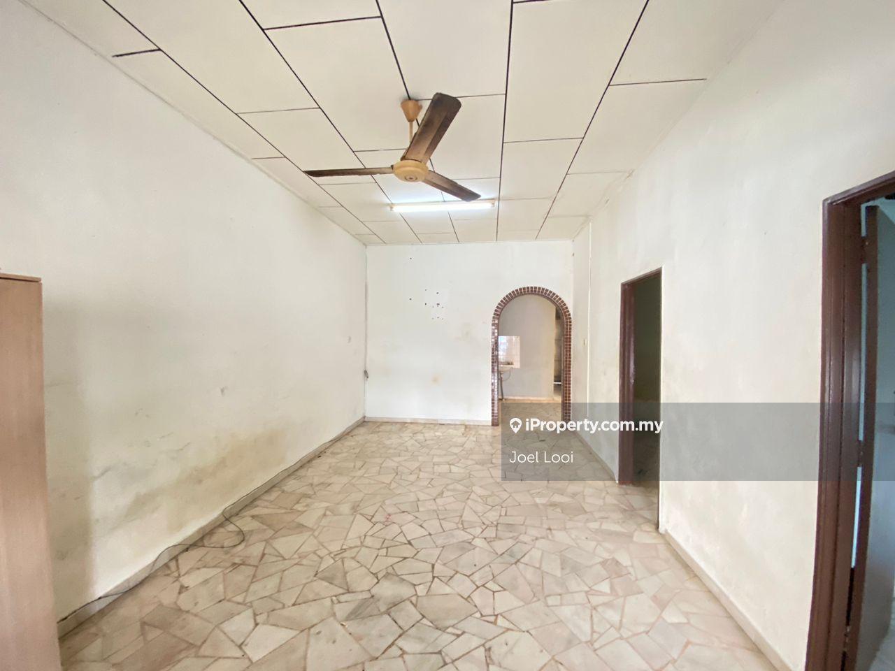 1-storey Terraced House for Sale in Taman Ungku Tun Aminah, Skudai by Joel Looi - iProperty.com.my