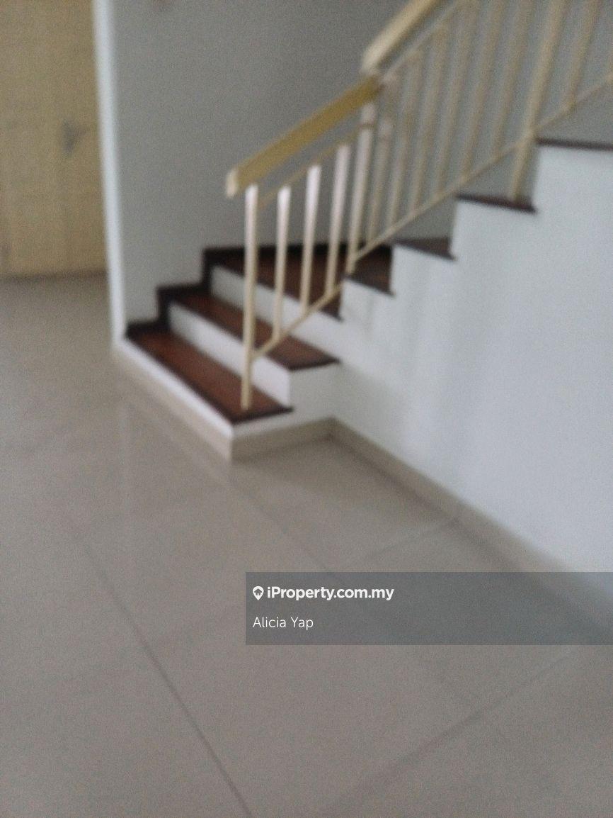 Rumah Berangkai 2 Tingkat untuk Dijual di Kemuning Utama, Shah Alam oleh Alicia Yap - iProperty.com.my