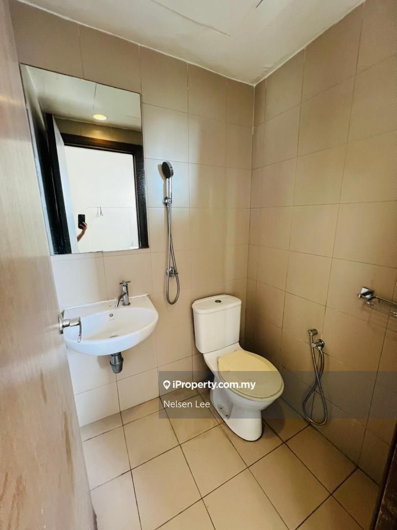 Residensi Servis untuk Disewa di Regalia Residence oleh Nelsen Lee - iProperty.com.my