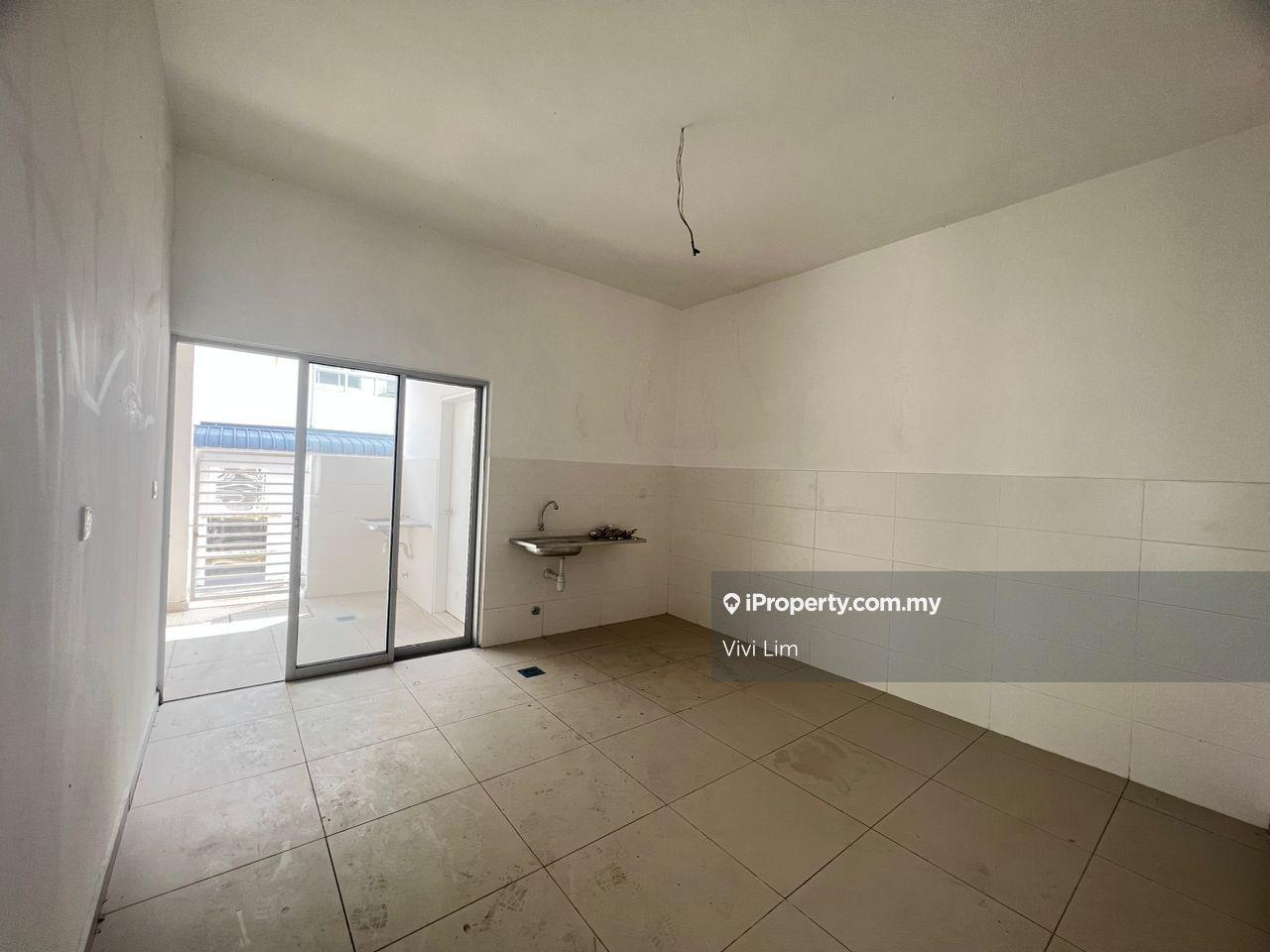 Rumah Berangkai 2 Tingkat untuk Dijual di fupn1, Kluang oleh Vivi Lim - iProperty.com.my