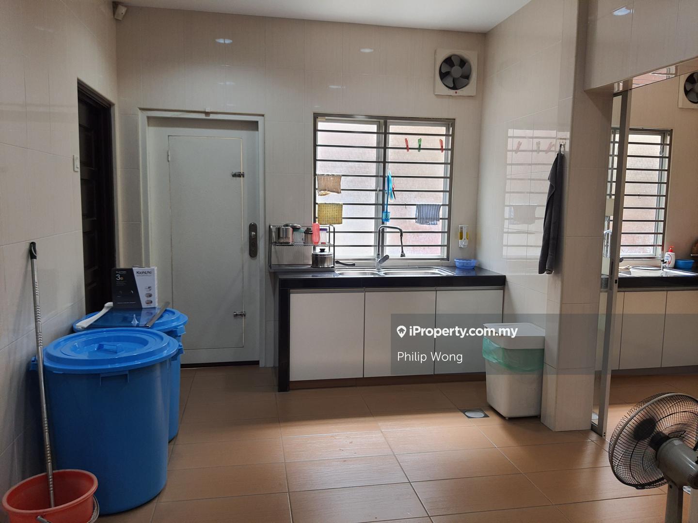 Rumah Berangkai 2 Tingkat untuk Dijual di Taman Prima Tropika, Seri Kembangan oleh Philip Wong - iProperty.com.my
