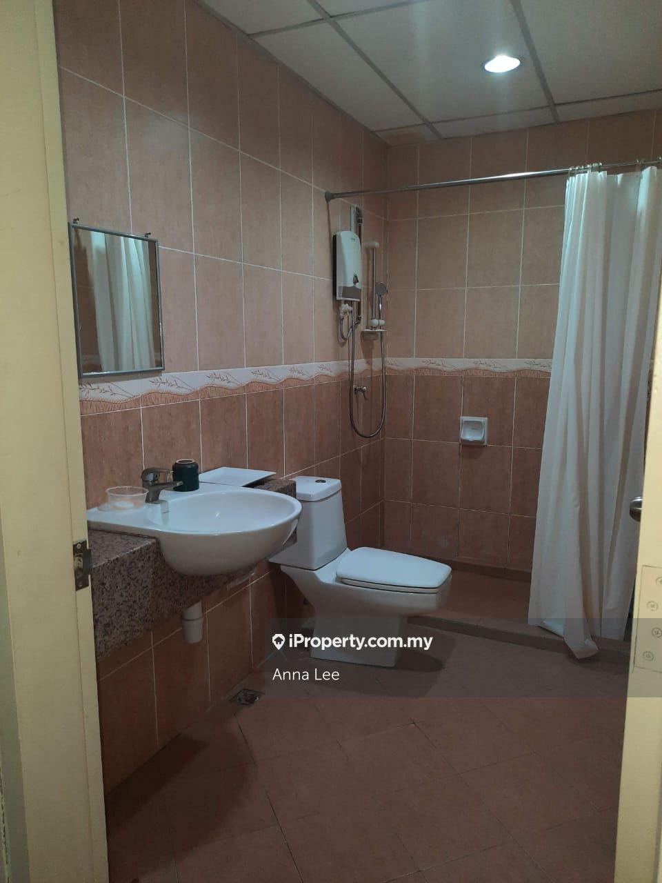 Rumah Berangkai 3 Tingkat untuk Disewa di Tanjung Bungah, Penang oleh Anna Lee - iProperty.com.my