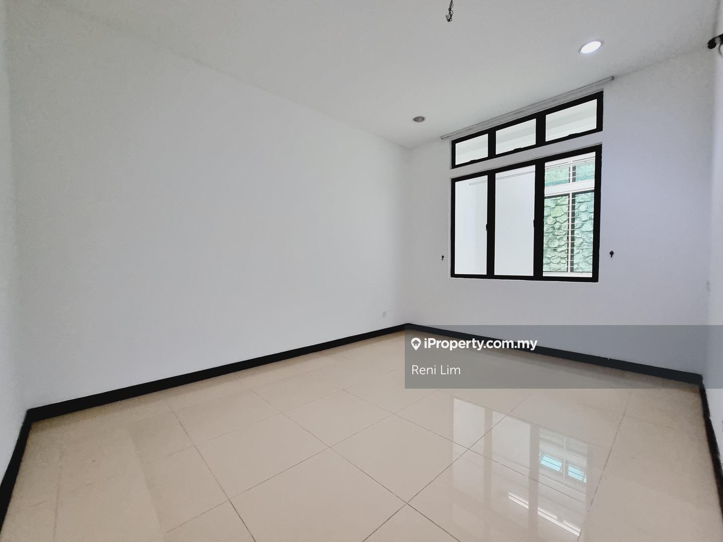 Semi-Detached House for Sale in Kota Damansara, Selangor by Reni Lim - iProperty.com.my