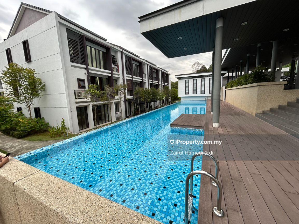Rumah Bandar untuk Dijual di Bukit Jelutong, Shah Alam oleh Zairul Hamedi (Edi) - iProperty.com.my