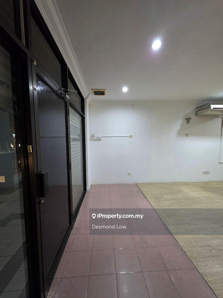 Kedai-Pejabat untuk Disewa di Desa University, Gelugor oleh Desmond Low - iProperty.com.my