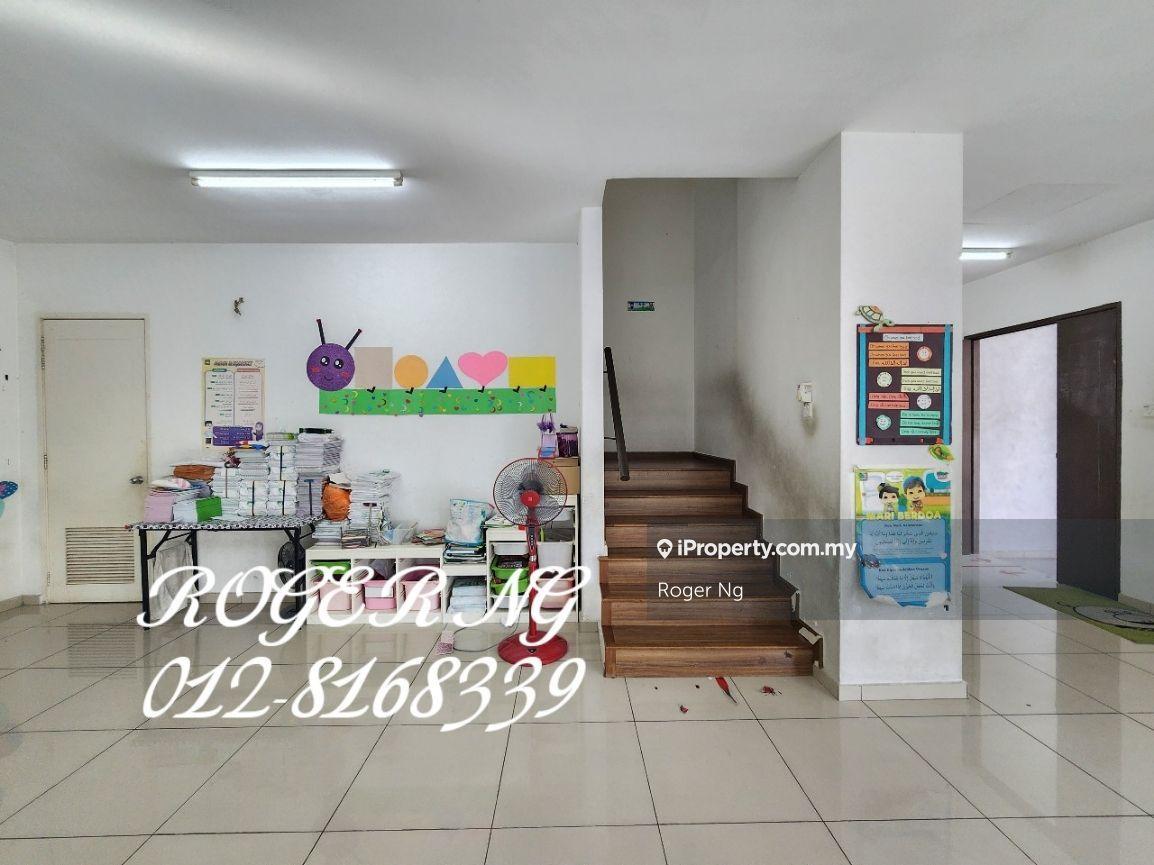 Rumah Berkembar untuk Dijual di Seksyen 7, Shah Alam oleh Roger Ng - iProperty.com.my