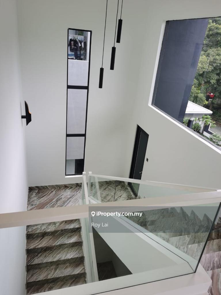 Bungalow House for Sale in Taman Equine Bungalow For Sales, Serdang Bungalow, Seri Kembangan by Roy Lai - iProperty.com.my