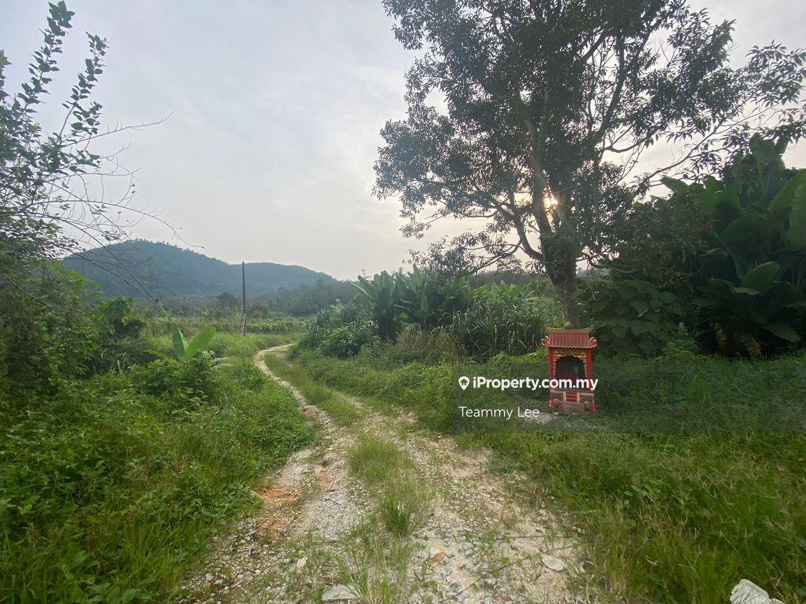 Agricultural Land for Sale in Broga , Sak Da Tok Temple, Electric Ready, Tar Roa, Lenggeng by Teammy Lee - iProperty.com.my