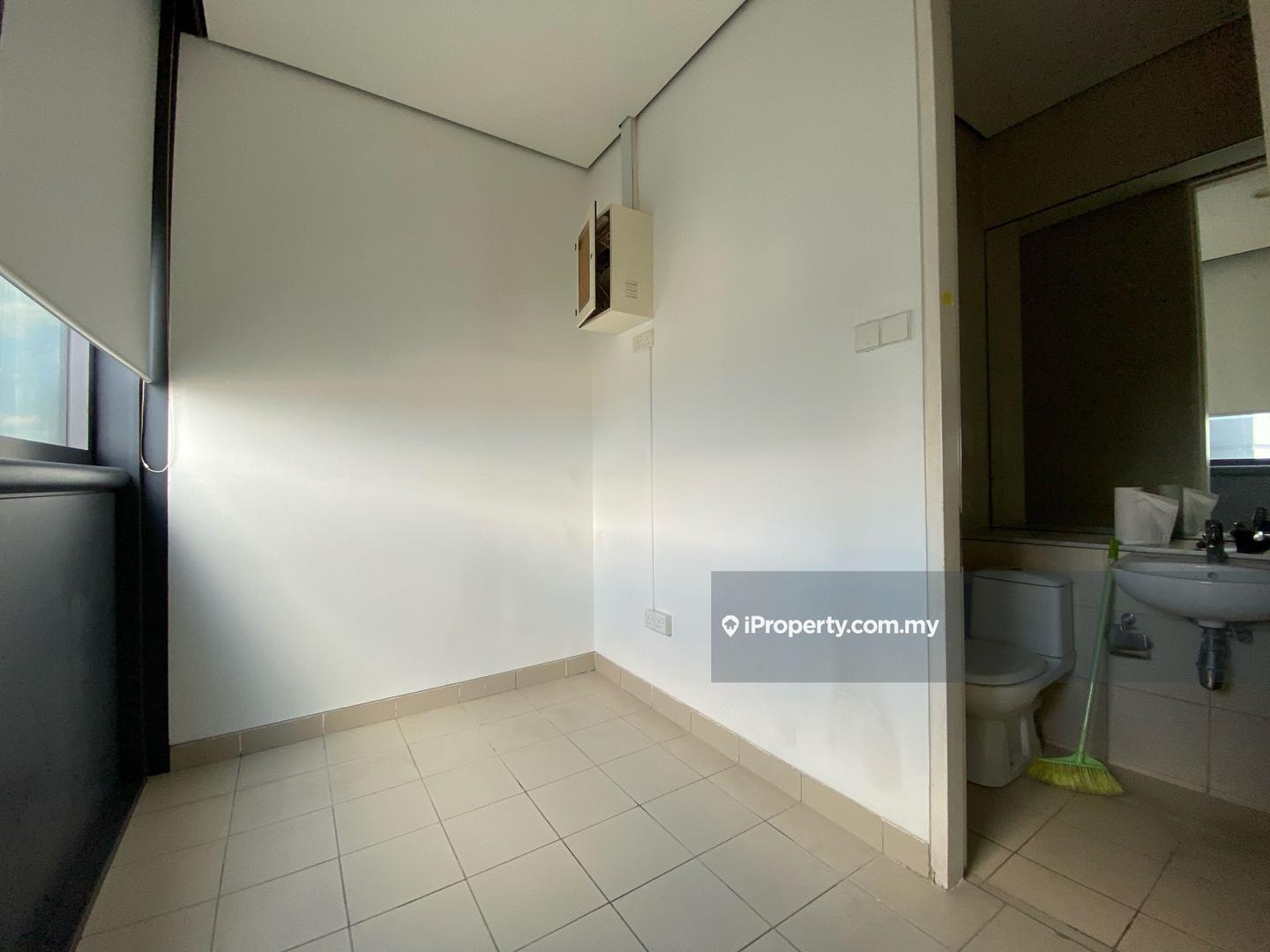 Condominium for Sale in Condominium @ The Troika by Ivan How - iProperty.com.my