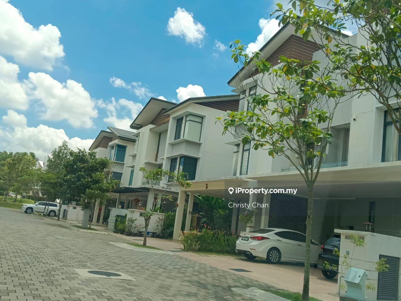 Rumah Berkembar untuk Dijual di Sunway Eastwood, Seri Kembangan oleh Christy Chan - iProperty.com.my