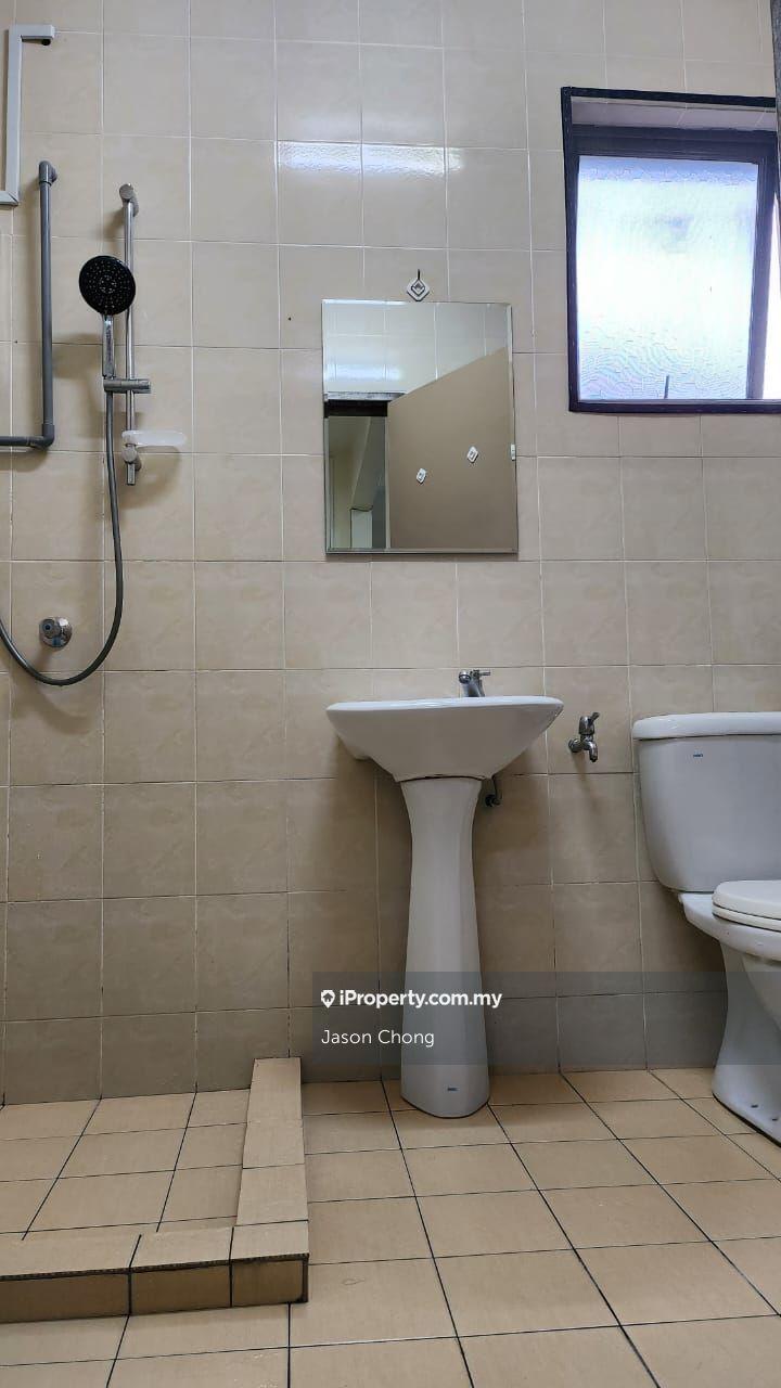 Rumah Berangkai 3 Tingkat untuk Dijual di Taman Bukit Kajang Baru, Kajang oleh Jason Chong - iProperty.com.my