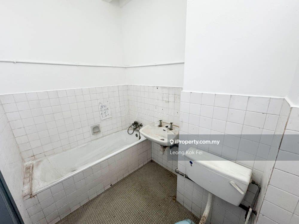 Rumah Berangkai 2 Tingkat untuk Dijual di Bukit Damansara, Damansara Heights oleh Leong Kok Fei - iProperty.com.my