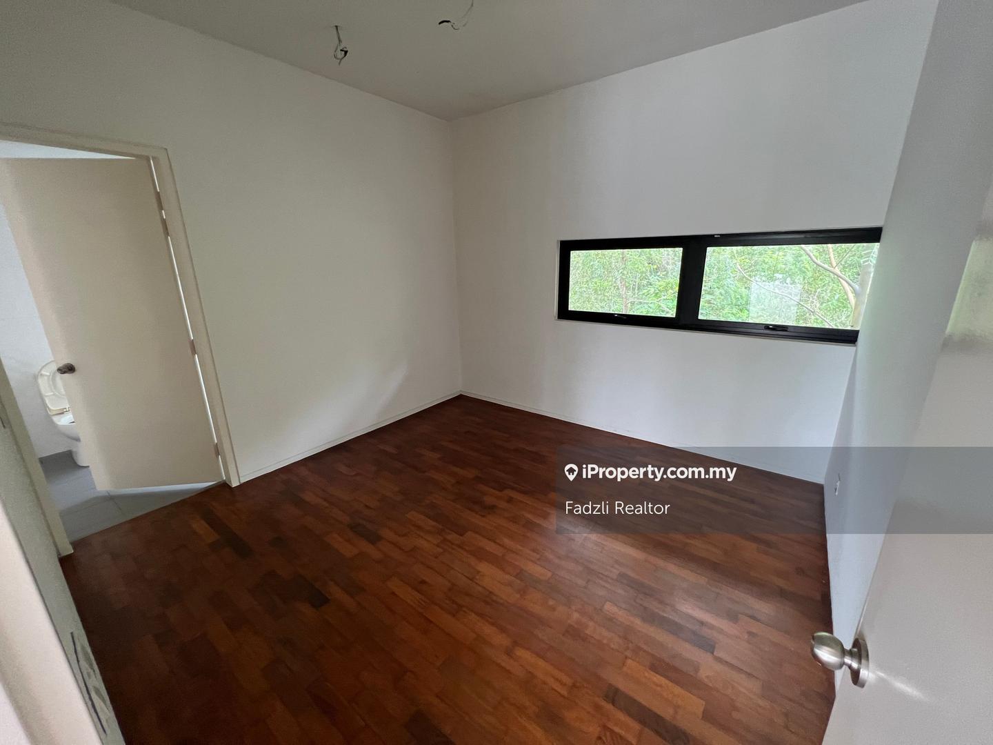 3-storey Terraced House for Sale in Seri Kembangan, Selangor by Fadzli Realtor - iProperty.com.my