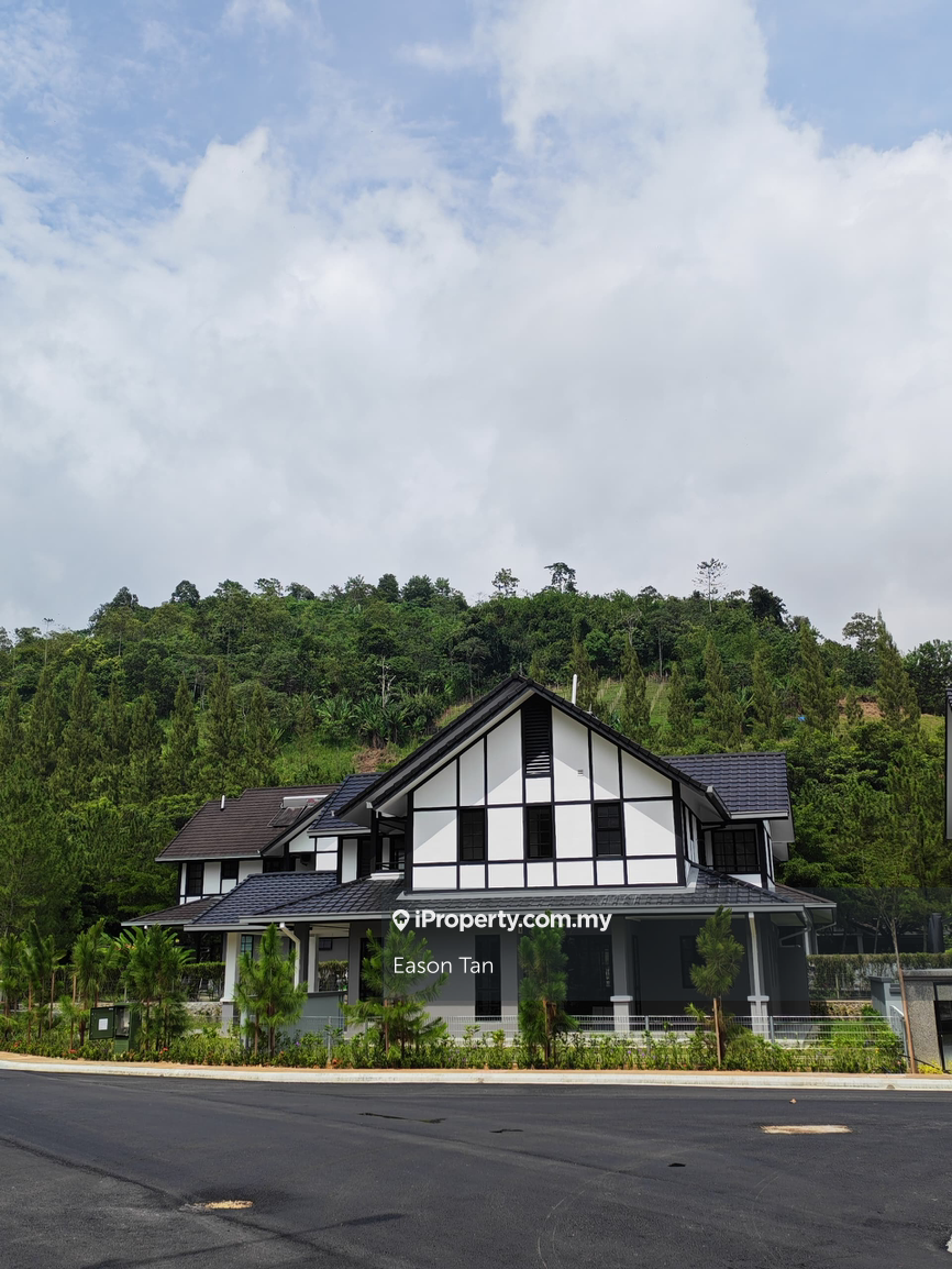 Bungalow House for Sale in Bukit Tinggi, Bentong by Eason Tan - iProperty.com.my