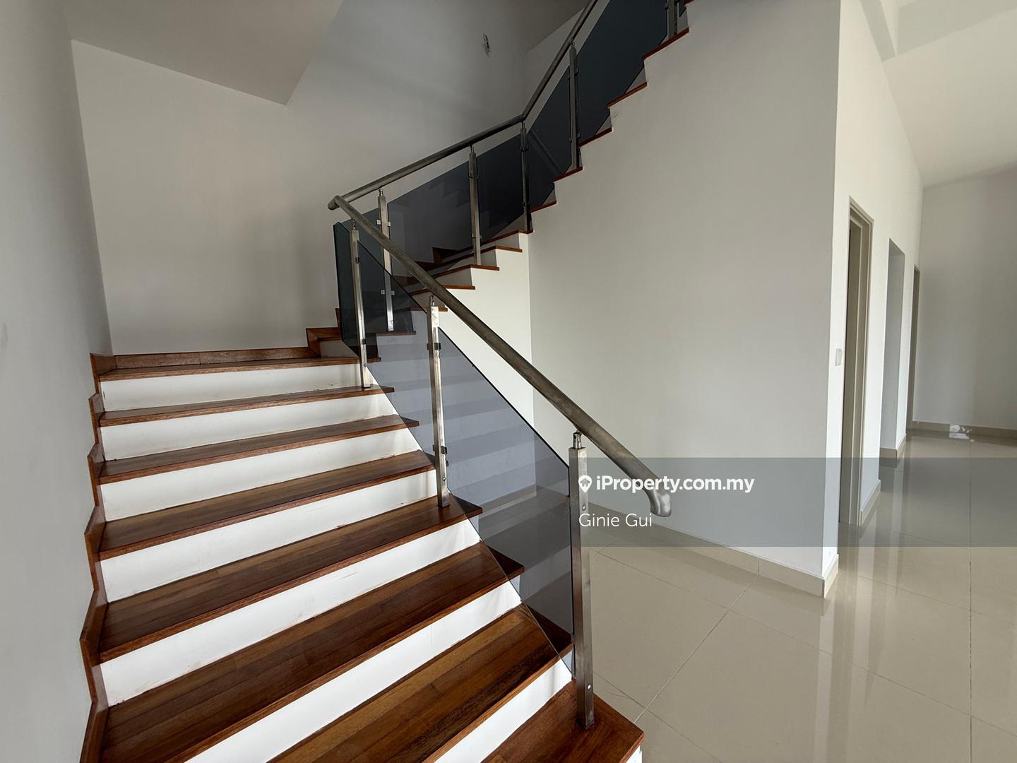 Rumah Berkembar untuk Dijual di BANDAR PUCHONG JAYA, Puchong oleh Ginie Gui - iProperty.com.my