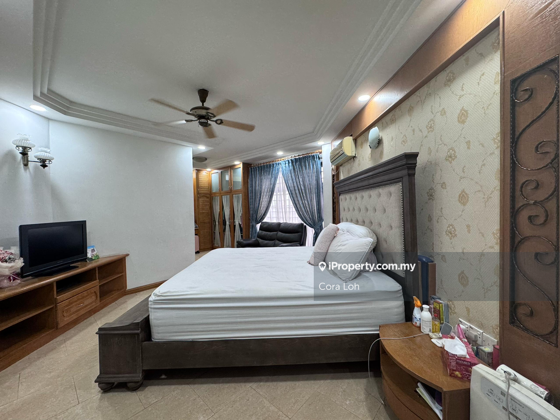 Condominium for Sale in The Straits View Condominium by Cora Loh - iProperty.com.my