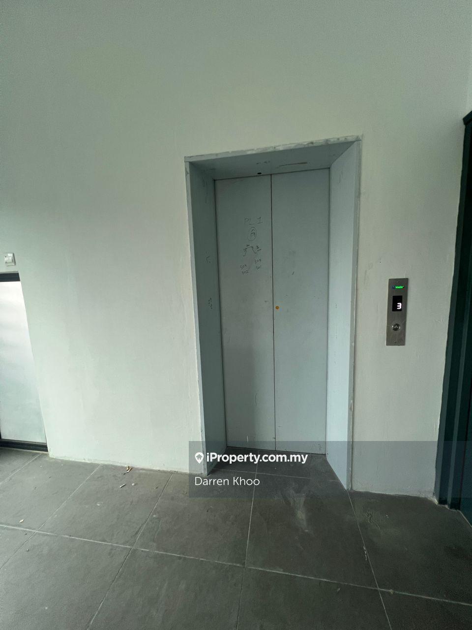 Gudang untuk Dijual di Balakong Warehouse with 4 sty office, Balakong oleh Darren Khoo - iProperty.com.my