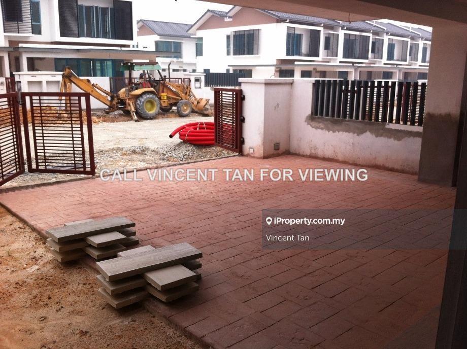 Rumah Berangkai 2 Tingkat untuk Dijual di ELMINA CRISTA East Garden West Valley Denai Alam, Shah Alam oleh Vincent Tan - iProperty.com.my