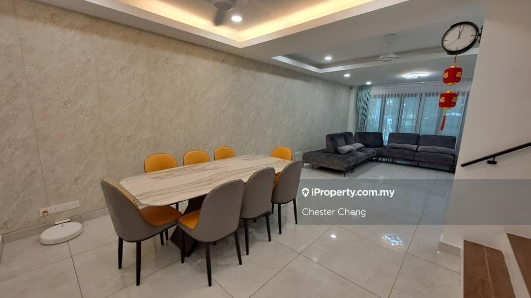 Rumah Berangkai 2.5 Tingkat untuk Dijual di Subang Jaya, Selangor oleh Chester Cheng - iProperty.com.my