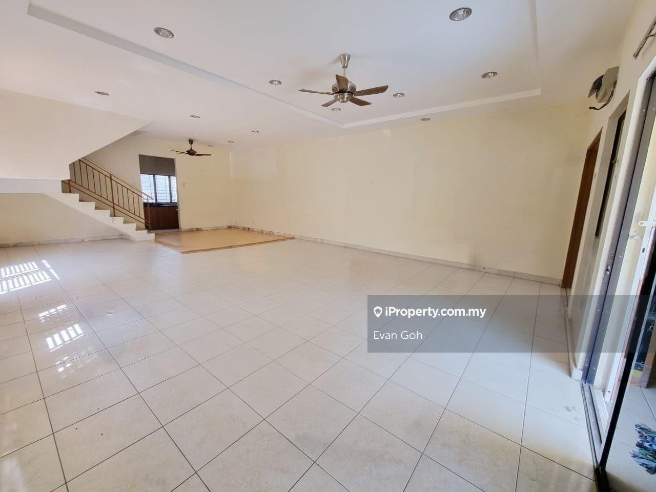 Rumah Berangkai 2 Tingkat untuk Dijual di Bandar Nusaputra, Puchong oleh Evan Goh - iProperty.com.my