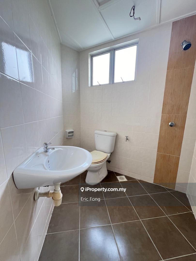 Townhouse for Sale in Bandar Sri Permaisuri, Cheras by Eric Fong - iProperty.com.my