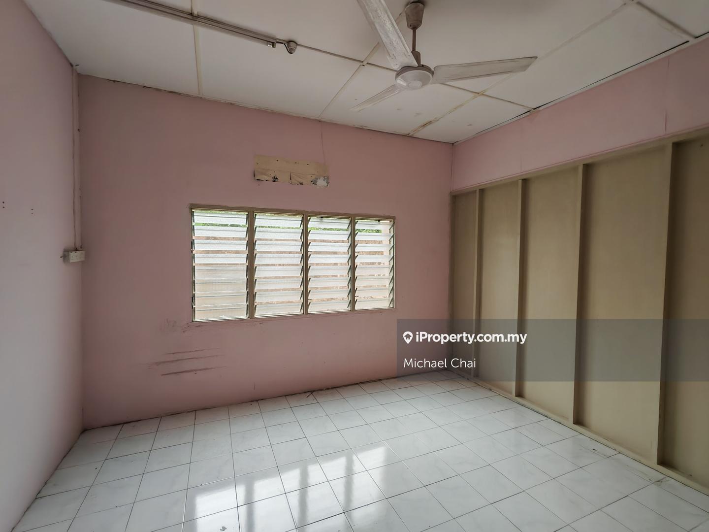 Bungalow House for Sale in Batu 14, Puchong by Michael Chai - iProperty.com.my