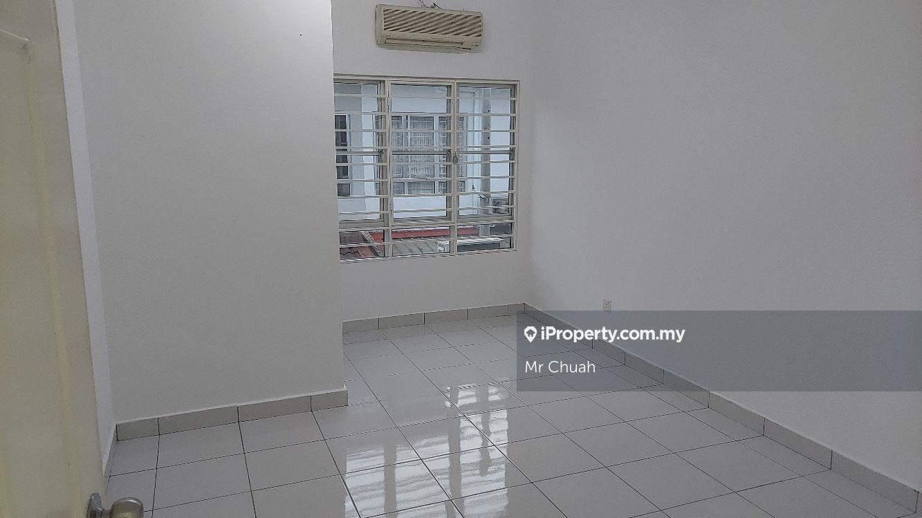 Rumah Berangkai 2 Tingkat untuk Disewa di Taman Dato Demang, Seri Kembangan oleh Mr Chuah - iProperty.com.my