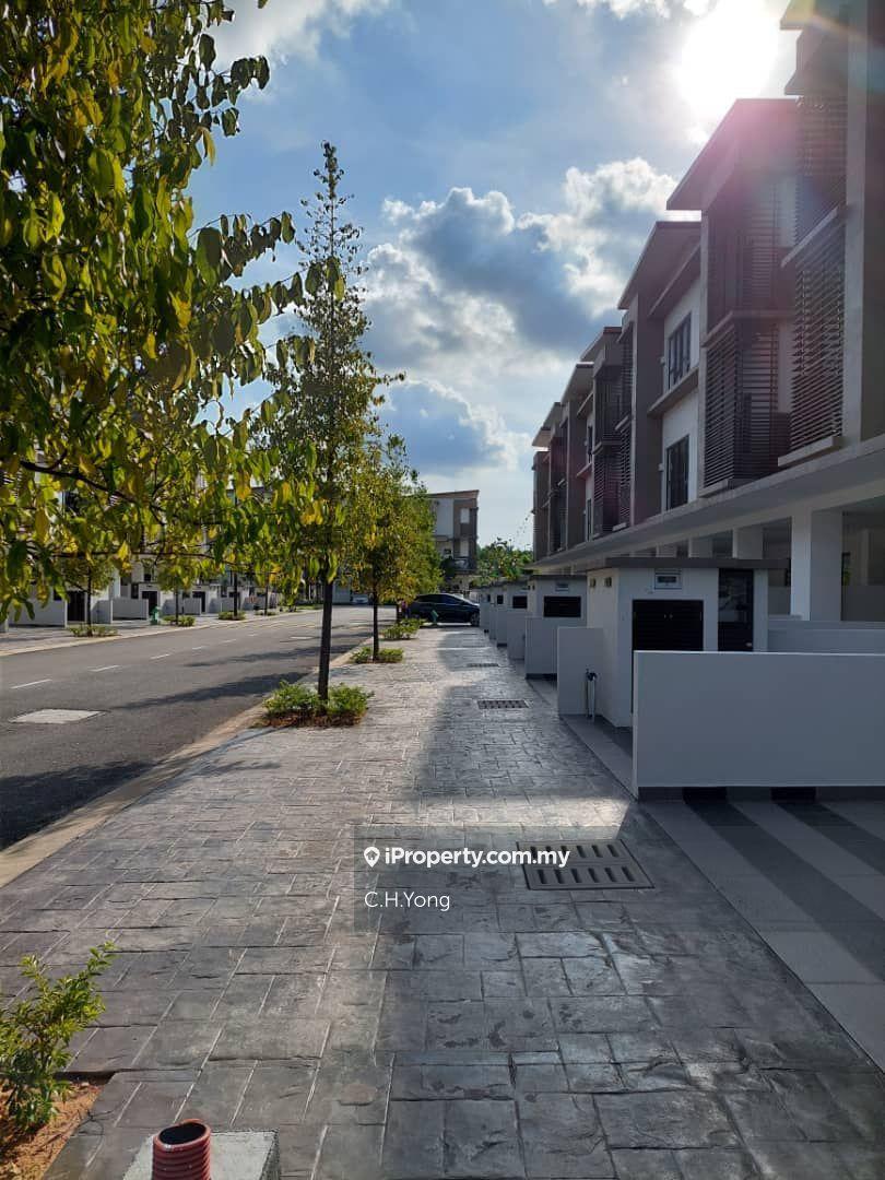 Townhouse for Rent in N'dira Townvilla, Sierra 12, 16 Sierra, Puchong by C.H.Yong - iProperty.com.my