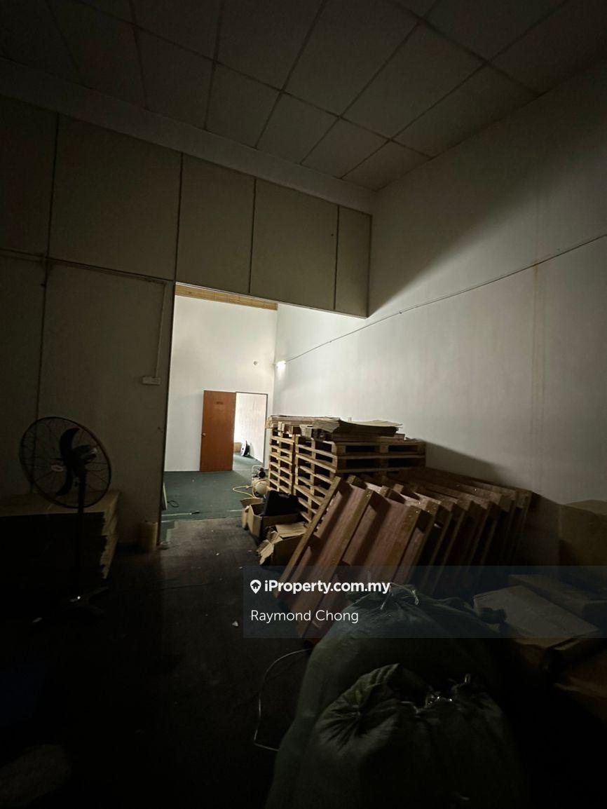 Kilang Teres untuk Disewa di Taman Perindustrian Puchong, Puchong oleh Raymond Chong - iProperty.com.my