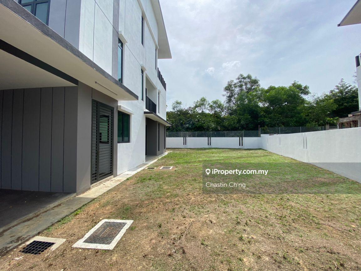 Rumah Berkembar untuk Dijual di Bukit Rahman Putra, Sungai Buloh oleh Chastin Ch'ng - iProperty.com.my