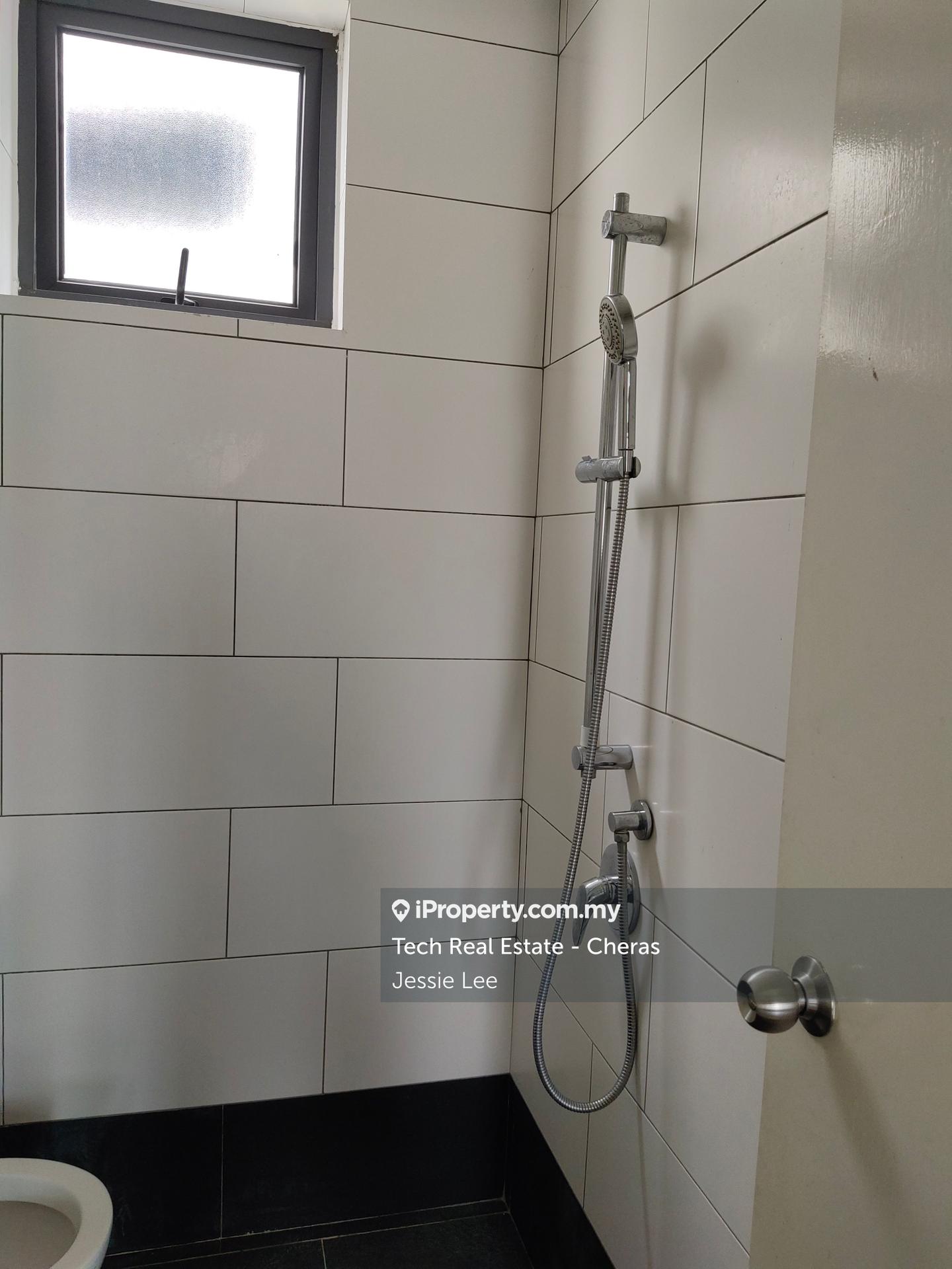 Residensi Servis untuk Dijual di Univ 360 Place oleh Jessie Lee - iProperty.com.my